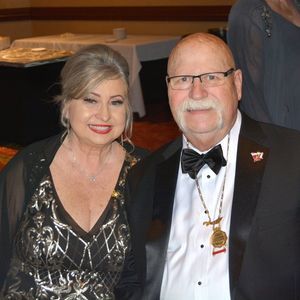 Meet your Posher, Dicky